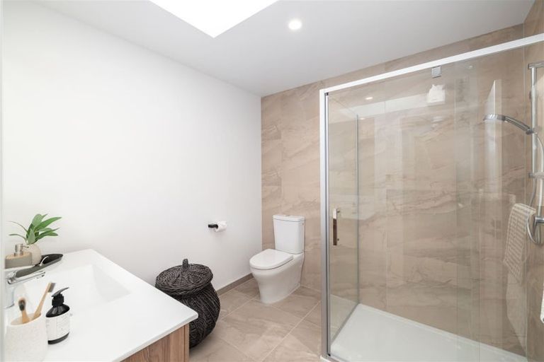 Photo of property in 5/9 Edgeware Road, St Albans, Christchurch, 8014