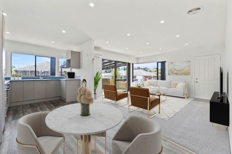 Photo of property in 2 Pantera Way, Hillpark, Auckland, 2102