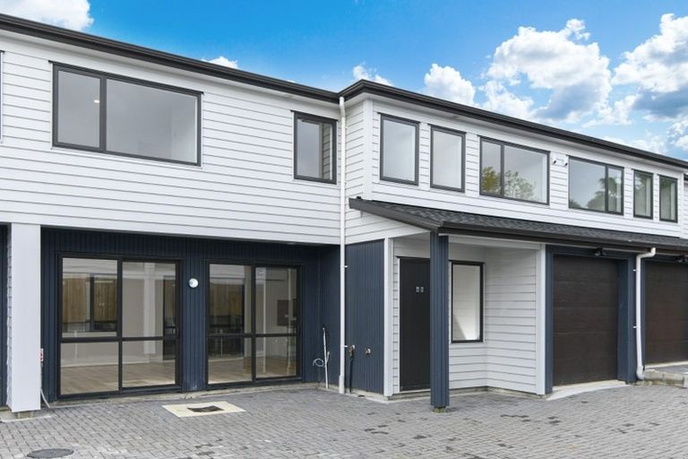 Photo of property in 4b Geordie Street, Henderson, Auckland, 0612
