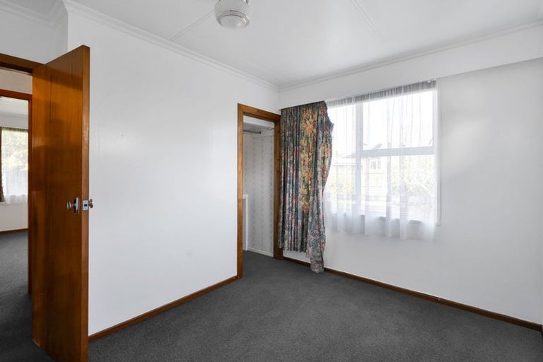 Photo of property in 16 Dillon Drive, Bell Block, New Plymouth, 4312