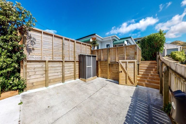 Photo of property in 140 Severn Street, Island Bay, Wellington, 6023