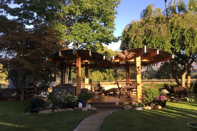 Photo of property in 30 Young Lane, Clyde, Alexandra, 9391