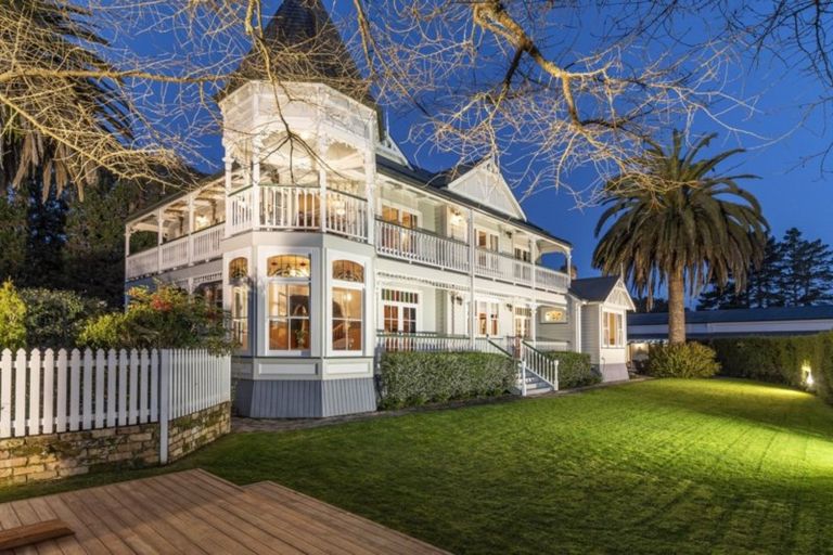 Photo of property in 2a Loop Road, Minden, Tauranga, 3176