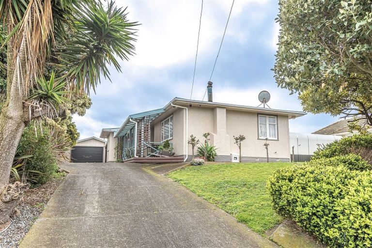Photo of property in 87 Manuka Street, Castlecliff, Whanganui, 4501