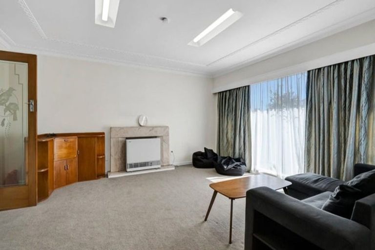 Photo of property in 5784 South Road, Rahotu, Opunake, 4684