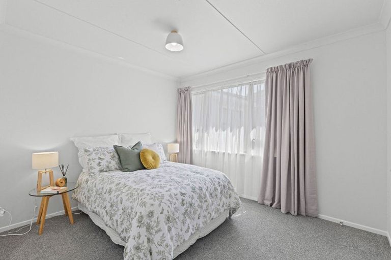 Photo of property in 19 Omori Place, Castlecliff, Whanganui, 4501