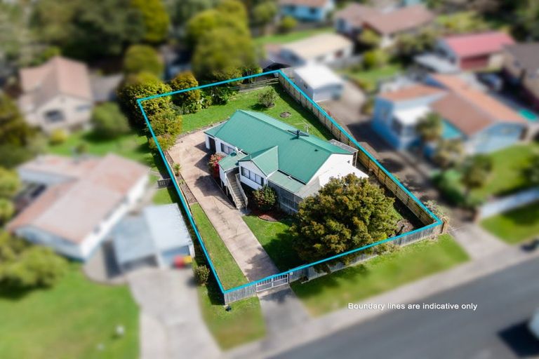 Photo of property in 57 Anich Road, Massey, Auckland, 0614