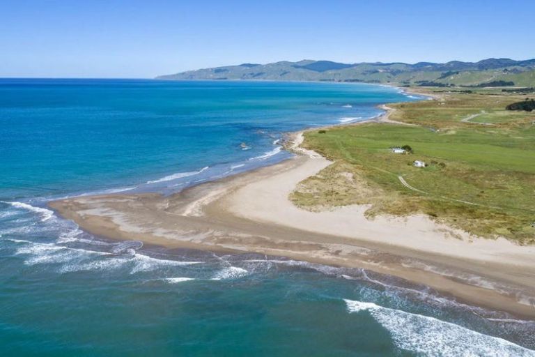 Photo of property in 13 Nunu Drive, Flat Point, Masterton, 5883