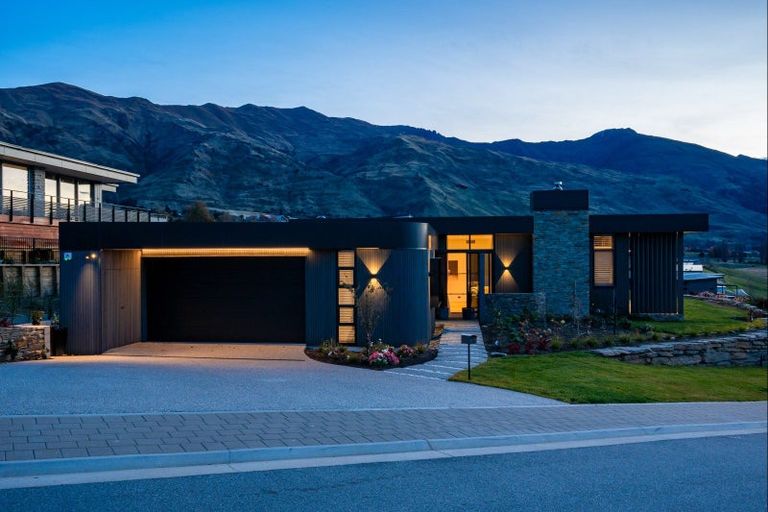 Photo of property in Meadowstone Alpha Series, 24 Jade Drive, Wanaka, 9305