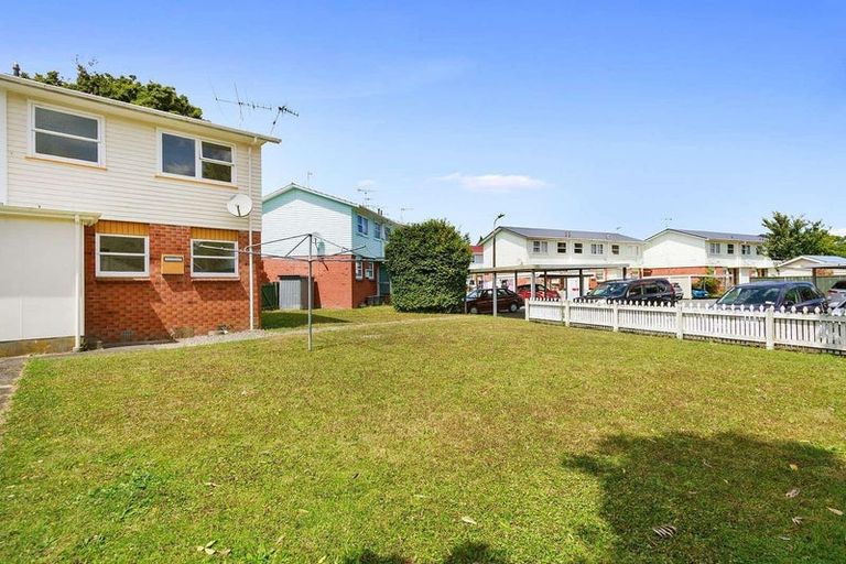 Photo of property in Mantua Flats, 48b Merton Street, Trentham, Upper Hutt, 5018