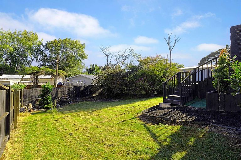 Photo of property in 63a Harrington Road, Henderson, Auckland, 0610