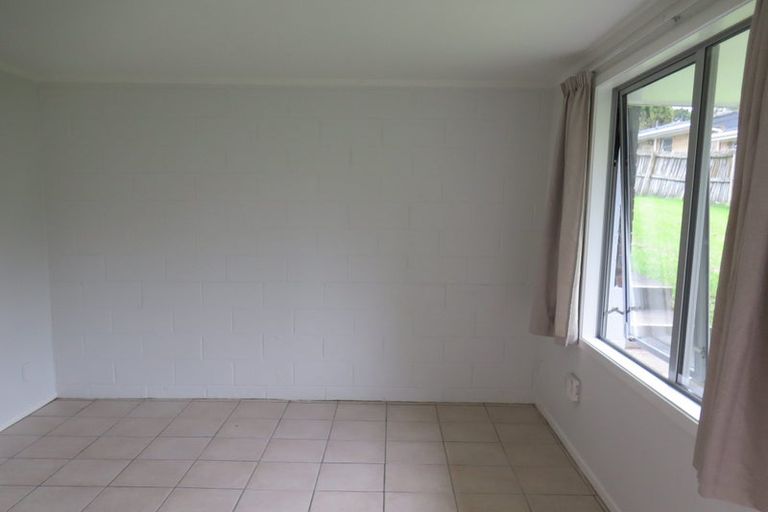 Photo of property in 77 Seabrook Avenue, New Lynn, Auckland, 0600