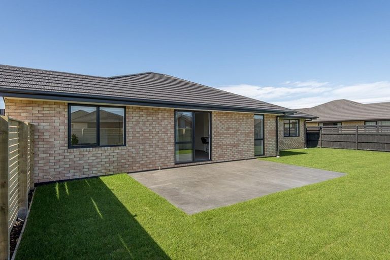 Photo of property in 17 John Holmes Road, Halswell, Christchurch, 8025