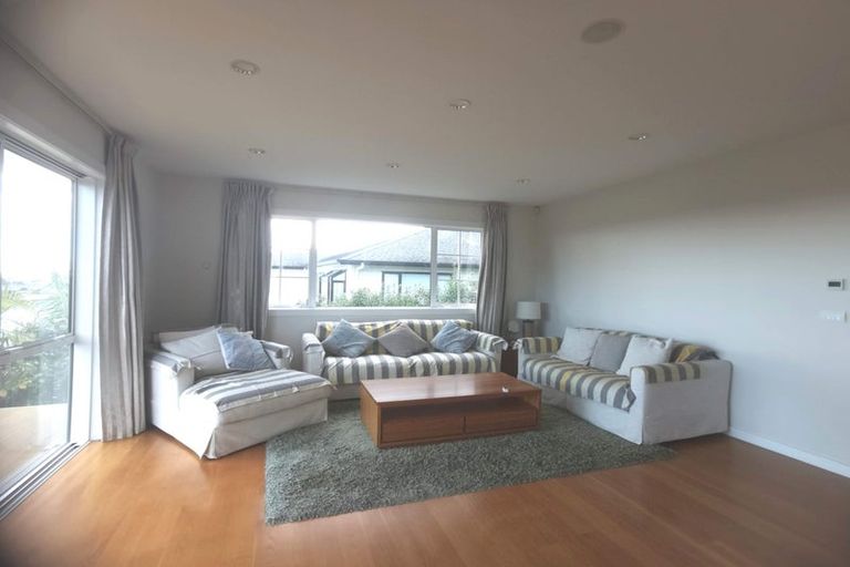 Photo of property in 1004a East Coast Road, Northcross, Auckland, 0630