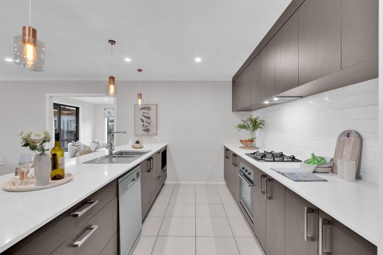 Photo of property in 15 Faber Place, Rototuna North, Hamilton, 3210