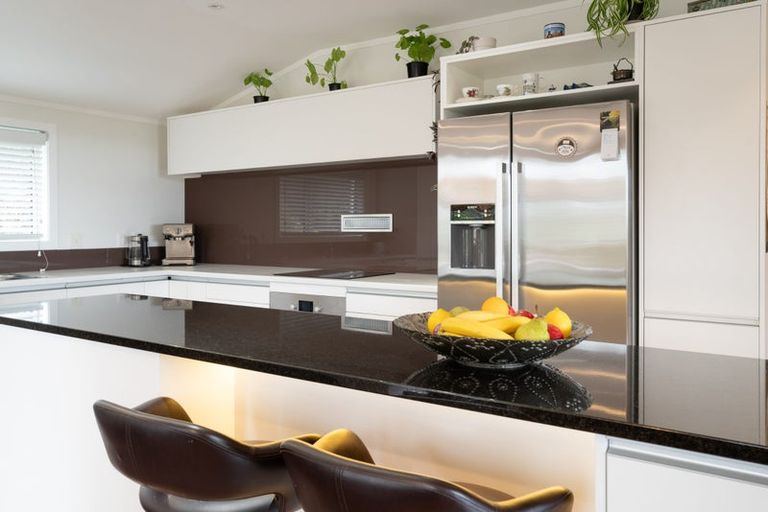 Photo of property in 21 Thornley Street, Titahi Bay, Porirua, 5022