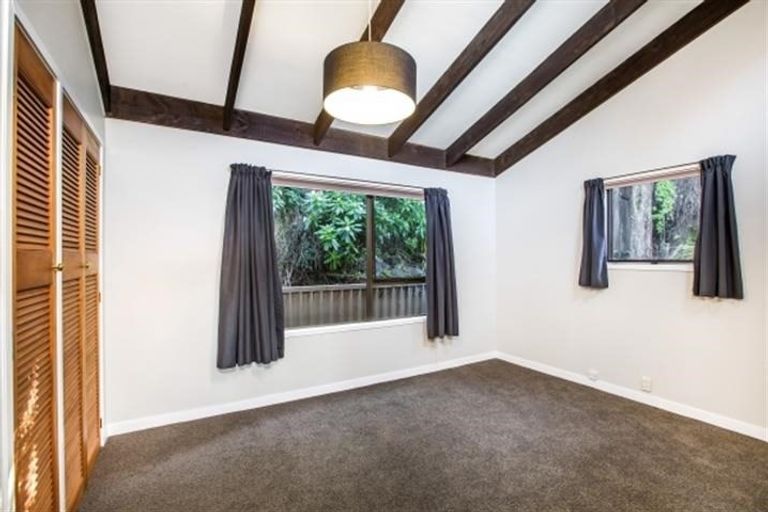 Photo of property in 274 Shaw Road, Titirangi, Auckland, 0604