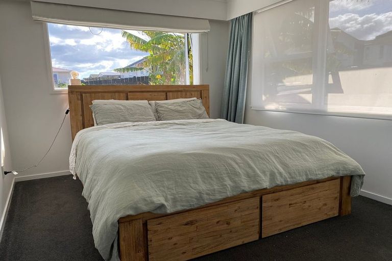 Photo of property in 12 Poto Street, Te Atatu South, Auckland, 0610