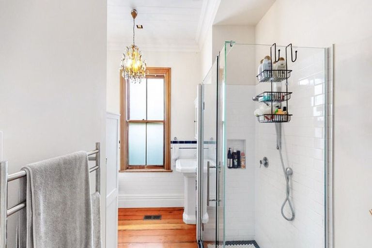 Photo of property in 11 Wilton Road, Wadestown, Wellington, 6012