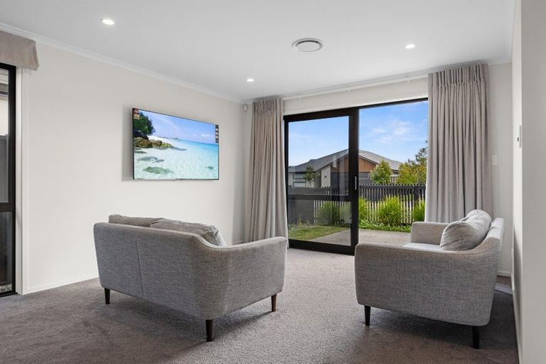 Photo of property in 26 Empire Crescent, Papamoa, 3118