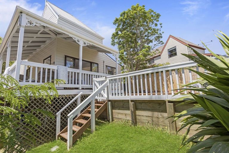 Photo of property in 7/60 Birkdale Road, Birkdale, Auckland, 0626