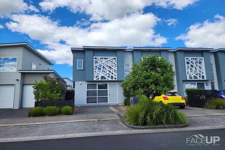 Photo of property in 29 Spotted Dove Road, Hobsonville, Auckland, 0616