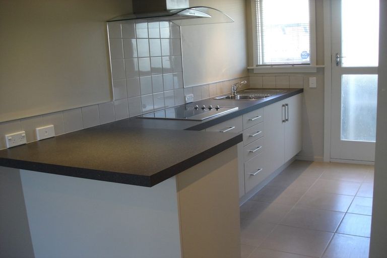 Photo of property in 3/69 Champion Street, Edgeware, Christchurch, 8013