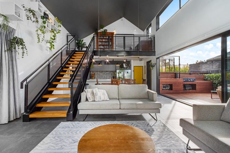 Photo of property in 5a Cherry Place, Casebrook, Christchurch, 8051