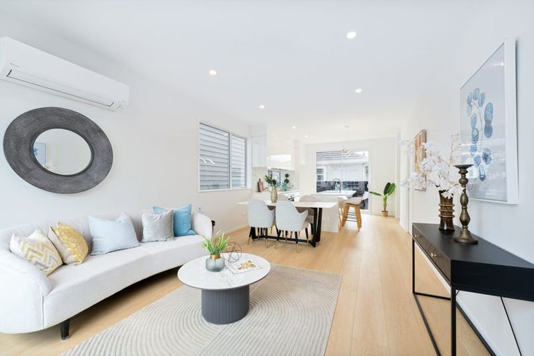 Photo of property in 80c Matipo Road, Te Atatu Peninsula, Auckland, 0610