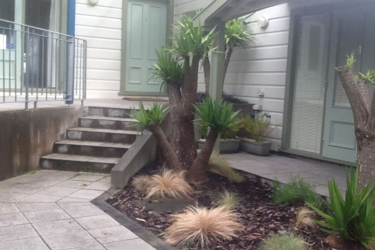 Photo of property in 65 Orangi Kaupapa Road, Northland, Wellington, 6012