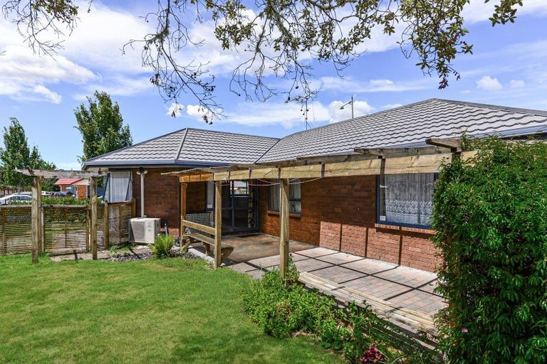 Photo of property in 14 Farnborough Drive, Nawton, Hamilton, 3200