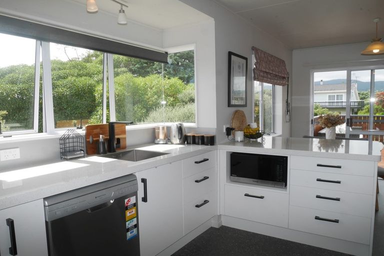 Photo of property in 69 Langdale Avenue, Paraparaumu, 5032