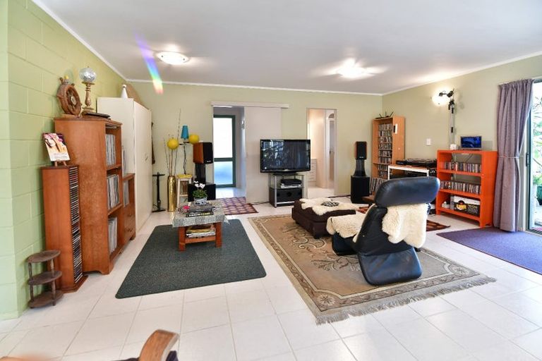 Photo of property in 59 Marellen Drive, Red Beach, 0932