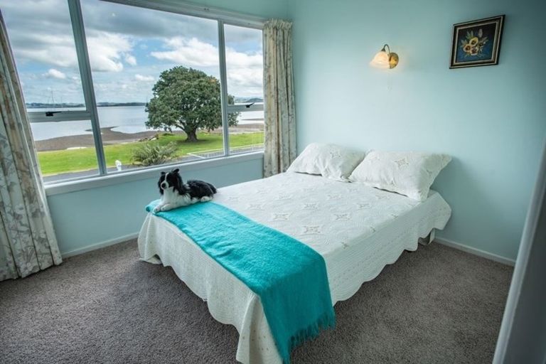 Photo of property in 10 Waikaraka Beach Road, Tamaterau, Whangarei, 0174