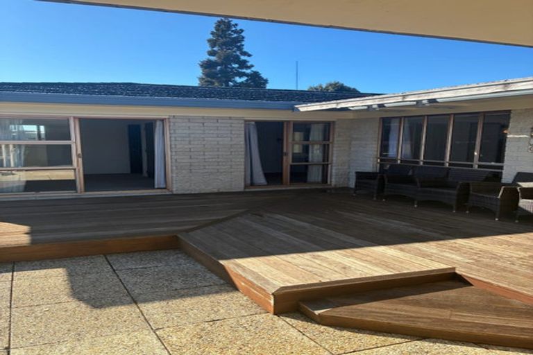 Photo of property in 10 The Spinney, Pahurehure, Papakura, 2113