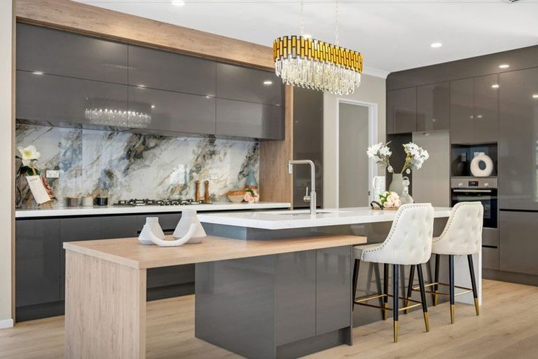 Photo of property in 58 Elevation Street, Flat Bush, Auckland, 2019