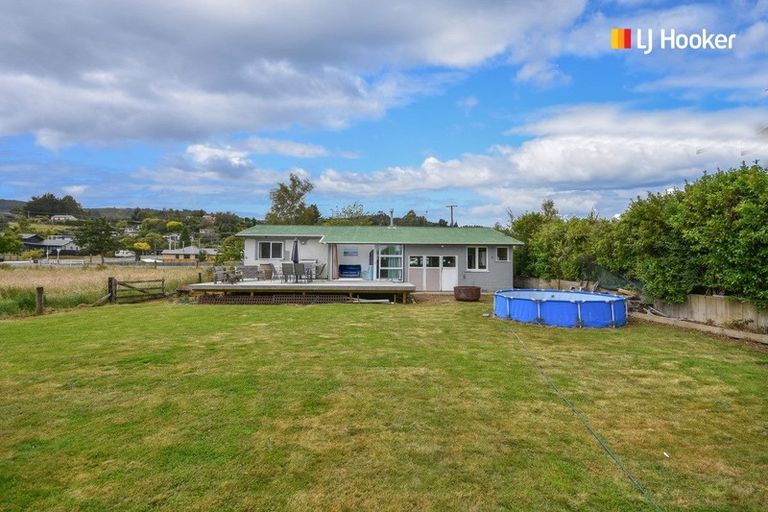 Photo of property in 41 Greenwich Street, Waihola, Milton, 9073