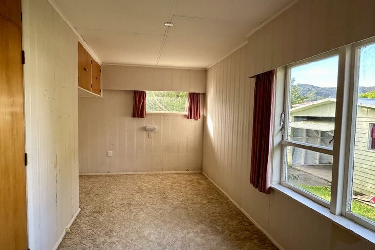 Photo of property in 60 Karamu Crescent, Wainuiomata, Lower Hutt, 5014