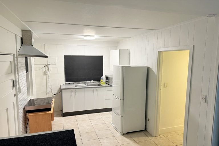 Photo of property in 69 Bentley Avenue, Glenfield, Auckland, 0629