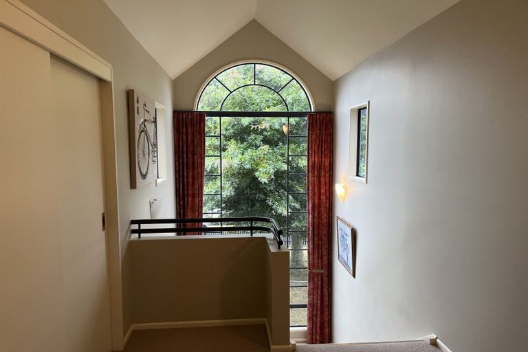 Photo of property in 39 Abby Road, Fitzherbert, Palmerston North, 4410