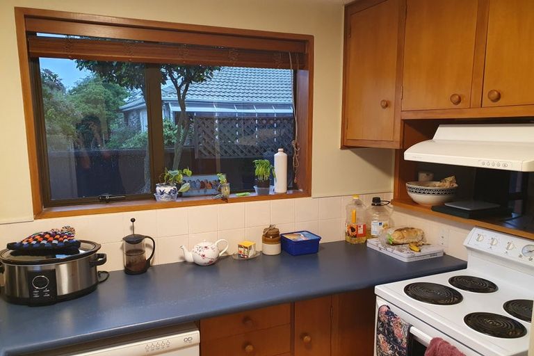 Photo of property in 2a Coles Place, St Albans, Christchurch, 8014
