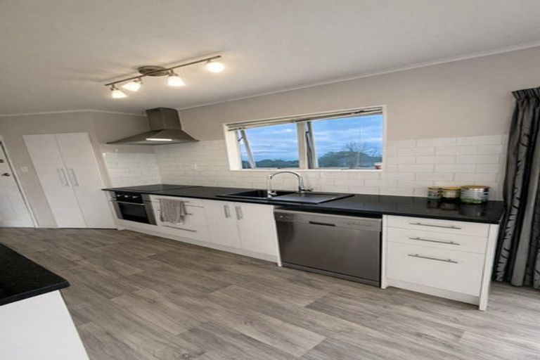 Photo of property in 20 Mascot Avenue, Mangere, Auckland, 2022