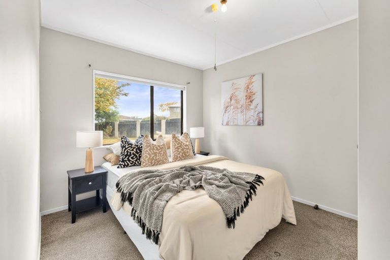 Photo of property in 2 Bronte Place, Owhata, Rotorua, 3010
