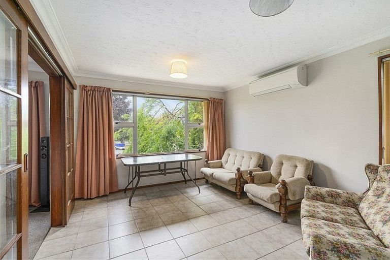 Photo of property in 40 Highland Place, Avonhead, Christchurch, 8042