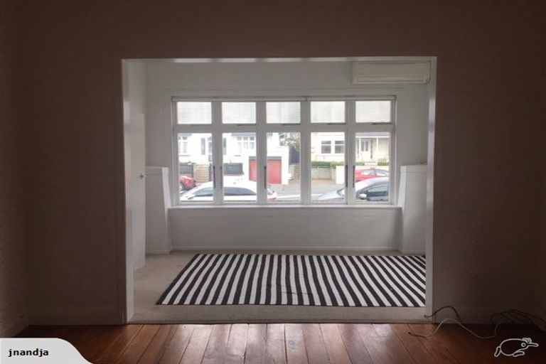 Photo of property in 137 Onepu Road, Lyall Bay, Wellington, 6022