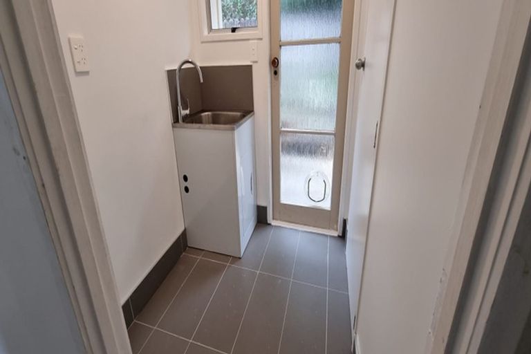 Photo of property in 1/7 Branston Avenue, Browns Bay, Auckland, 0630
