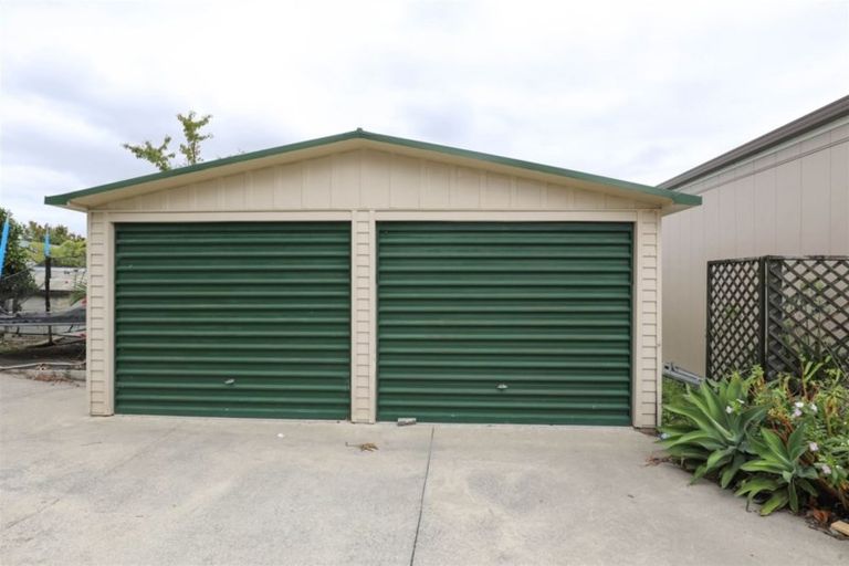 Photo of property in 24 Lakeview Terrace, Huntly, 3700