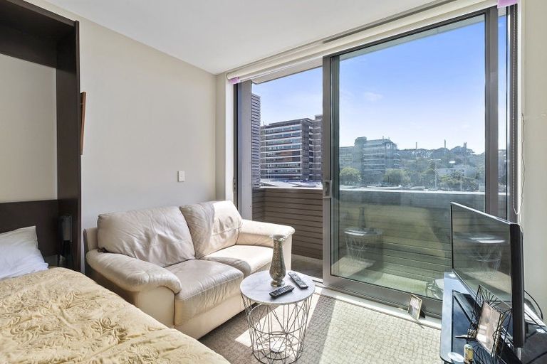 Photo of property in Masina Apartments, 312/80u Riddiford Street, Newtown, Wellington, 6021