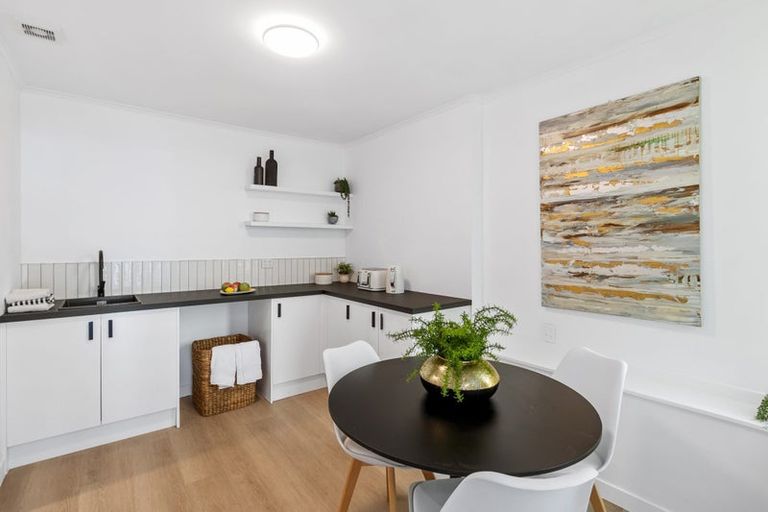 Photo of property in 3 Boylan Road, Titirangi, Auckland, 0604