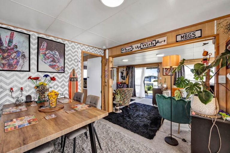 Photo of property in 13 Hickey Place, Opunake, 4616